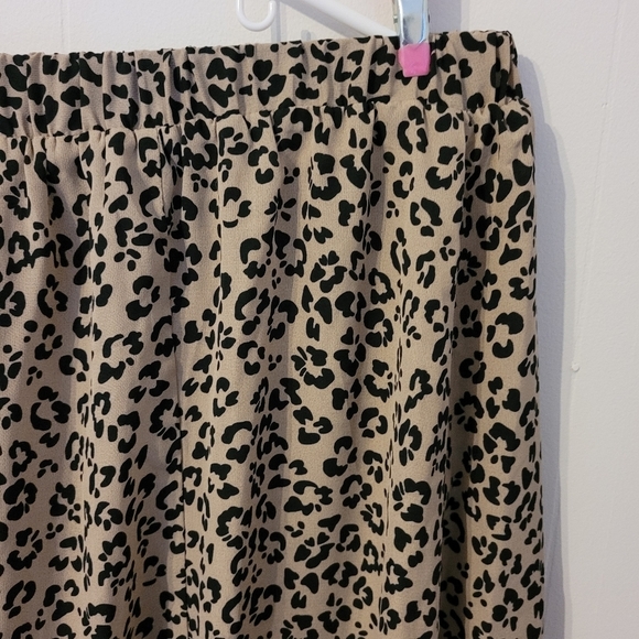 Animal Print Skirt - Picture 5 of 9